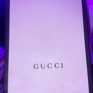 white gucci slide stripe
